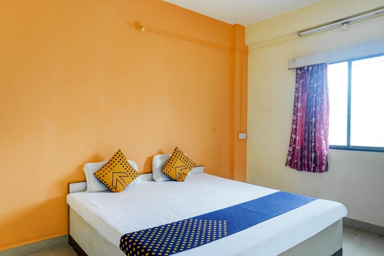 Spot On 82626 Hotel Shivtara Morgaon Exterior foto